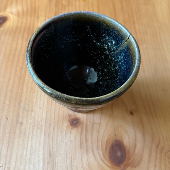 Small vintage signed studio pottery cup vessel - Picture 4 of 7